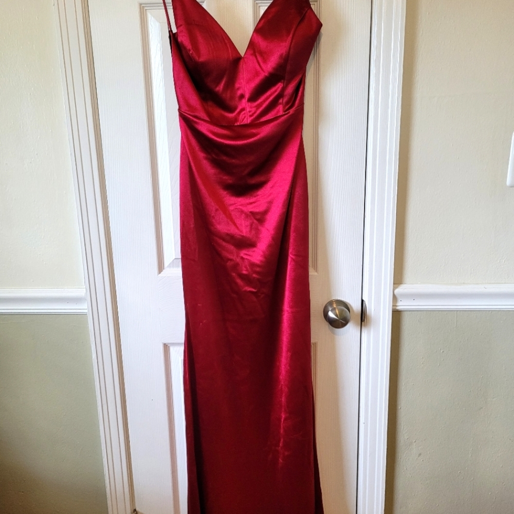 Windsor burgundy/red dress